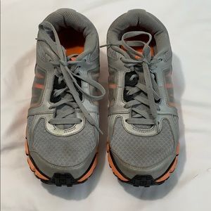 Nike Dual Fusion ST2 Shoes (orange and gray)
